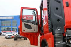 中国重汽 HOWO MAX 460马力 8X4 9.55米翼开启厢式载货车(国六)(ZZ5317XYKV446KF1)