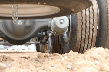 �й����� HOWO MAX 460���� 8X4 9.55����������ʽ�ػ���(����)ͼƬ