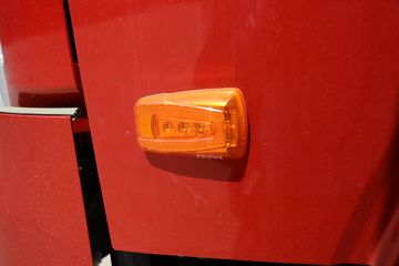 �������� 7ϵ 220���� 4X2 3.8���Ű���ж��(����)ͼƬ