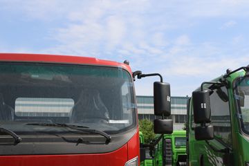 �������� 7ϵ 220���� 4X2 3.8���Ű���ж��(����)ͼƬ