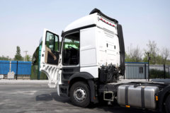 奔驰 新Actros重卡 510马力 6X4牵引车(型号2651 LS)(国六)