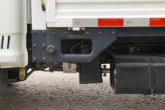 凯马汽车 锐航X1 2.0L 133马力 汽油 4X2 3.95米单排栏板微卡(KMC1039QA318D6)