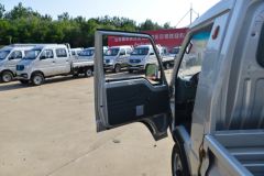 东风 小霸王V 1.3L 91马力 3.15米单排栏板小卡(国六) 东风 小霸王V 1.3L 91马力 3.15米单排栏板小卡(国六)