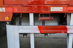 陕汽重卡 德龙L5000 绿通版 240马力 4X2 6.8米仓栅式载货车(国六)(SX5189CCYLA501F2)