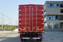 陕汽重卡 德龙L5000 绿通版 240马力 4X2 6.8米仓栅式载货车(国六)(SX5189CCYLA501F2)