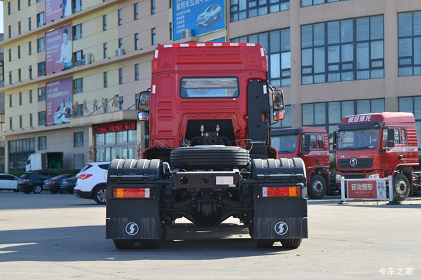 新车到店 M3000S 480马力牵引车已到店 欢迎进店品鉴！