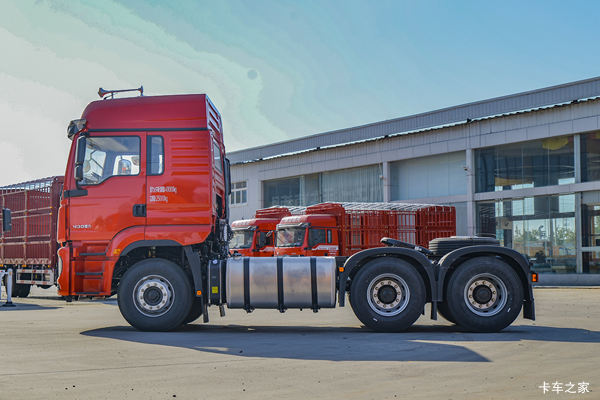 德龙M3000S牵引车西安市火热促销中 让利高达6万