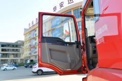 陕汽重卡 德龙M3000S 430马力 6X4牵引车(国六)(SX4259MD4Q1)