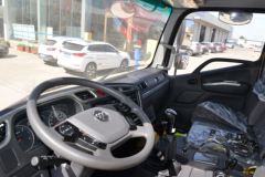 福田 奥铃大黄蜂 Home版 230马力 6.8米排半仓栅式载货车(国六)(BJ5186CCYLPFK-AD1)