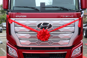 �ִ����ó� ��һ�������ؿ� 540���� 6X4 AMT�Զ���ǣ����(����)(2.846�ٱ�)(CHM4250KPQ46T)ͼƬ