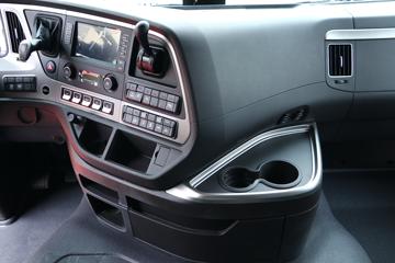 �ִ����ó� ��һ�������ؿ� 540���� 6X4 AMT�Զ���ǣ����(����)(2.846�ٱ�)(CHM4250KPQ46T)ͼƬ