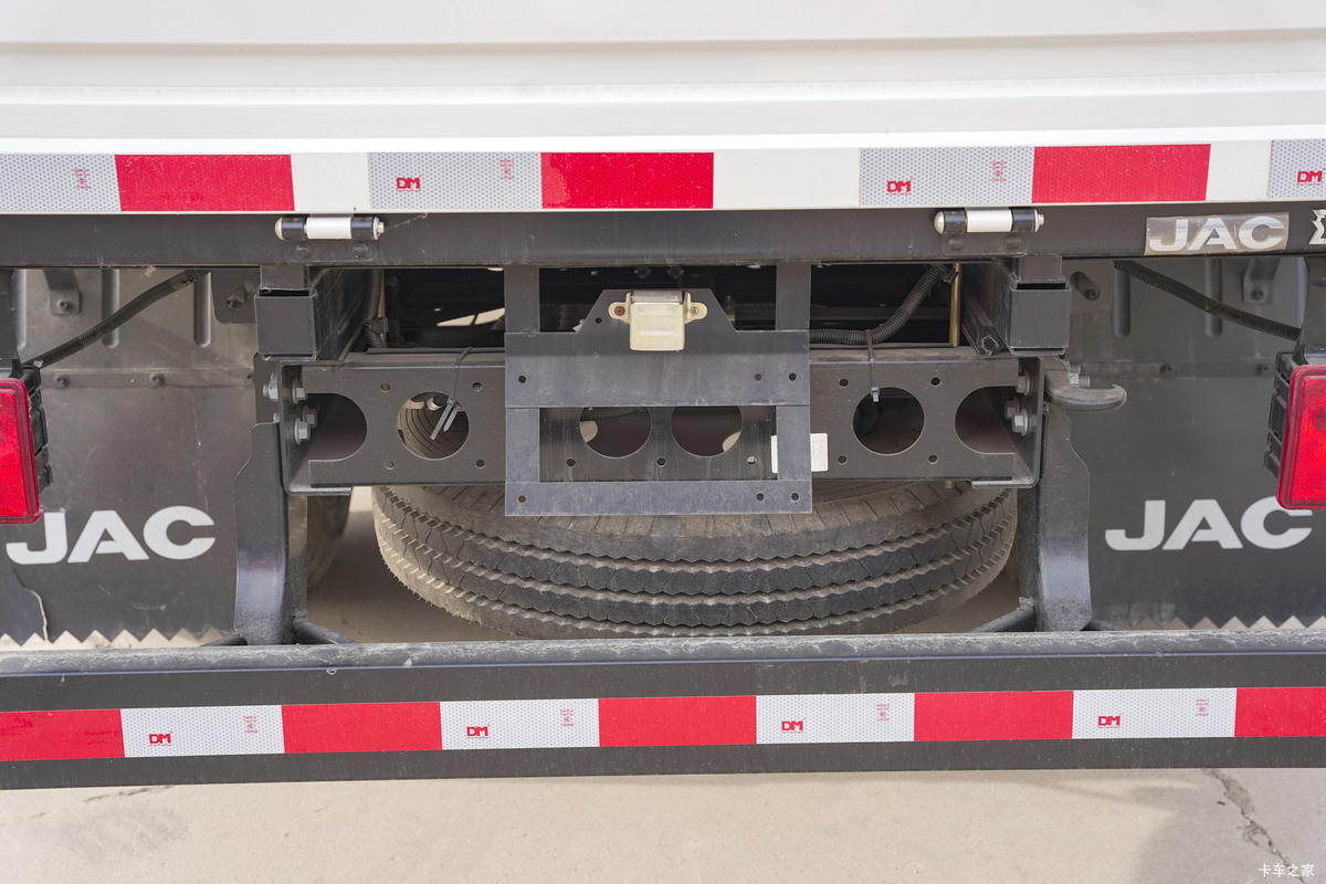 ���� ����J5 ƽ̨�� 132���� 4.18�׵��������Ῠ(����)(HFC1045P22K1C7S)��װ                                                