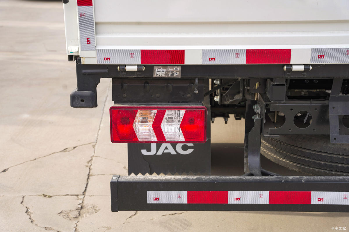 ���� ����J5 ƽ̨�� 132���� 4.18�׵��������Ῠ(����)(HFC1045P22K1C7S)��װ                                                