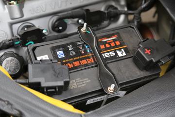 ���� ����V1 С��¹ 1.3L 91���� ���� 2.05��˫������΢��(����)(BJ1020V2AV5-04)ͼƬ