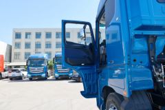 福田 欧曼EST 北方版 520马力 8X4 9.53米AMT自动挡栏板载货车(国六)(BJ1319Y6GRL-01)