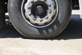 欧曼GTL&nbsp;牵引车底盘                                                图片