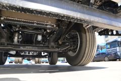 福田 欧曼行星 基本型 290马力 6X2 8.6米厢式载货车(国六)(BJ5256XXY-1A)