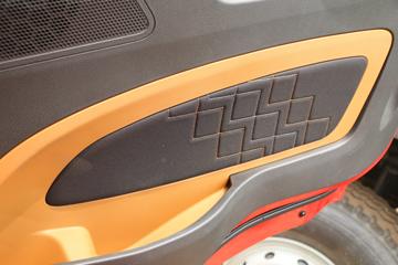 �����ؿ� ����M6000 245���� 4X2 6.85�ײ�դʽ�ػ���(����)(SX5189CCYVB481)ͼƬ