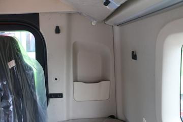 �����ؿ� ����M6000 245���� 4X2 6.85�ײ�դʽ�ػ���(����)(SX5189CCYVB481)ͼƬ