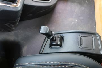 �����ؿ� ����M6000 245���� 4X2 6.85�ײ�դʽ�ػ���(����)(SX5189CCYVB481)ͼƬ