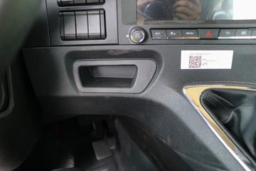 �����ؿ� ����M6000 245���� 4X2 6.85�ײ�դʽ�ػ���(����)(SX5189CCYVB481)ͼƬ