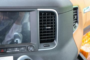 �����ؿ� ����M6000 245���� 4X2 6.85�ײ�դʽ�ػ���(����)(SX5189CCYVB481)ͼƬ