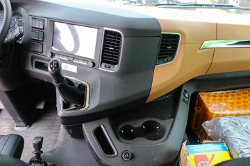 �����ؿ� ����M6000 245���� 4X2 6.85�ײ�դʽ�ػ���(����)(SX5189CCYVB481)ͼƬ