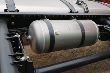 �����ؿ� ����M6000 245���� 4X2 6.85�ײ�դʽ�ػ���(����)(SX5189CCYVB481)ͼƬ