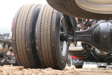 �����ؿ� ����M6000 245���� 4X2 6.85�ײ�դʽ�ػ���(����)(SX5189CCYVB481)ͼƬ