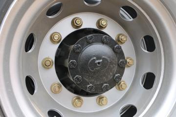 �����ؿ� ����M6000 245���� 4X2 6.85�ײ�դʽ�ػ���(����)(SX5189CCYVB481)ͼƬ