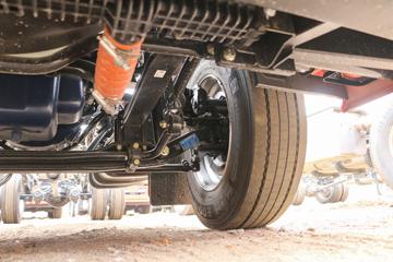 �����ؿ� ����M6000 245���� 4X2 6.85�ײ�դʽ�ػ���(����)(SX5189CCYVB481)ͼƬ