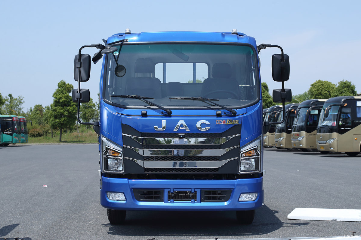 江淮 运多多N5 豪华版 143马力 4.1米单排厢式轻卡(国六)(万里扬8挡)