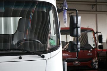 ŷ������ ���� ������ 150���� 4.15�׵�����ʽ�Ῠ(����)ͼƬ