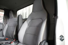 欧铃汽车 吉运 物流版 150马力 4.15米单排厢式轻卡(国六)(ZB5043XXYJDD6L)