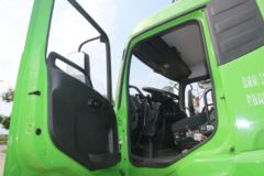 东风商用车 天锦VR重卡 轻量化 350马力 8X4 5.8米自卸车(国六)