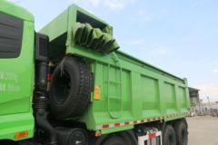 东风商用车 天锦VR重卡 轻量化 350马力 8X4 5.8米自卸车(国六)