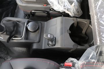 �ൺ��� JK6�п� 220���� 4X2 6.75�������ػ���(����)(CA1168P28K2L2E6A80)ͼƬ