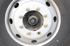 青岛解放 JK6中卡 220马力 4X2 6.75米栏板载货车(国六)(CA1168P28K2L2E6A80)