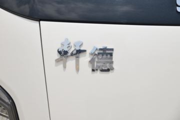 �������ó� ������9 ���˰� 150���� 4X2 4.15�׵�����ʽ�Ῠ(����)ͼƬ