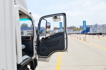 �������ó� ������9 ���˰� 150���� 4X2 4.15�׵�����ʽ�Ῠ(����)ͼƬ