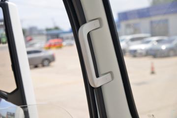 �������ó� ������9 ���˰� 150���� 4X2 4.15�׵�����ʽ�Ῠ(����)ͼƬ