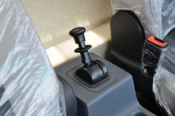 �������ó� ������9 ���˰� 150���� 4X2 4.15�׵�����ʽ�Ῠ(����)ͼƬ