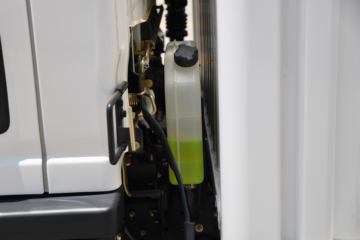 �������ó� ������9 ���˰� 150���� 4X2 4.15�׵�����ʽ�Ῠ(����)ͼƬ