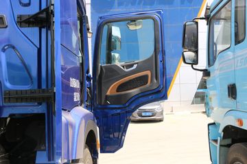 �����ؿ� ����H6000 480���� 6X4AMT�Զ���ǣ����(����)(SX4259RD4Q1)ͼƬ