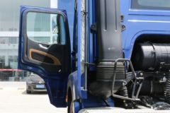 陕汽重卡 德龙H6000 480马力 6X4AMT自动挡牵引车(国六)(SX4259RD4Q1)