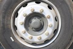 中国重汽 豪沃NX中卡 220马力 4X2 6.75米栏板载货车(国六)(ZZ1167K511JF1)