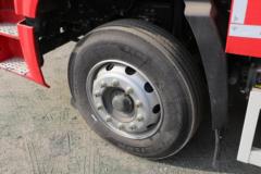 中国重汽 豪沃N5W中卡 220马力 4X2 6.75米仓栅式载货车(ZZ5185CCYK5113E1H)