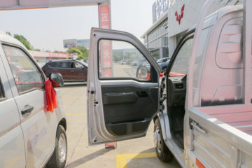  ٹ¿  1.8L 125  3.3׵΢()(˫̥)(LZW1030LT6B)ͼƬ