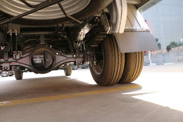  ٹ¿  1.8L 125  3.3׵΢()(˫̥)(LZW1030LT6B)ͼƬ