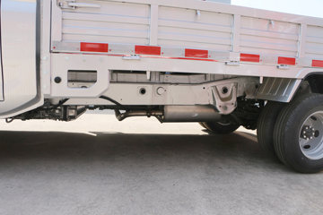  ٹ¿  1.8L 125  3.3׵΢()(˫̥)(LZW1030LT6B)ͼƬ